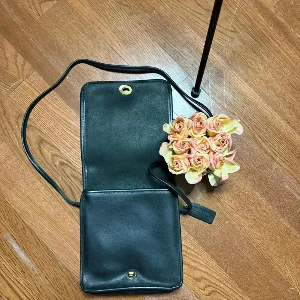 Vintage Coach Crossbody Bag#9620 - Picture 8 of 16